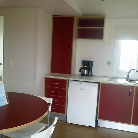 Parque De Campismo Orbitur Foz De Arelho. Kemping