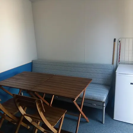 Parque De Campismo Orbitur Foz De Arelho. 캠프장 *