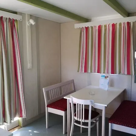 Parque De Campismo Orbitur Foz De Arelho. Kemping *