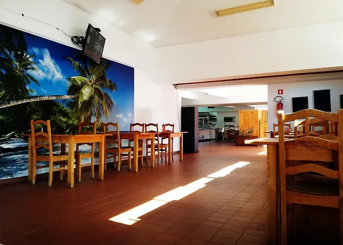 Parque De Campismo Orbitur Foz De Arelho. 营地 福斯·杜·阿勒奥