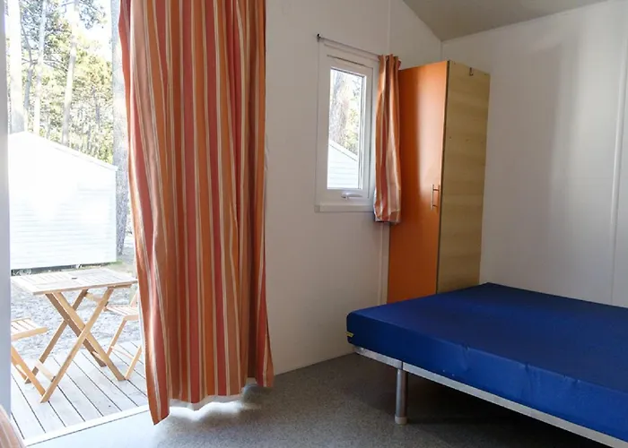 营地 Parque De Campismo Orbitur Foz De Arelho. 福斯·杜·阿勒奥